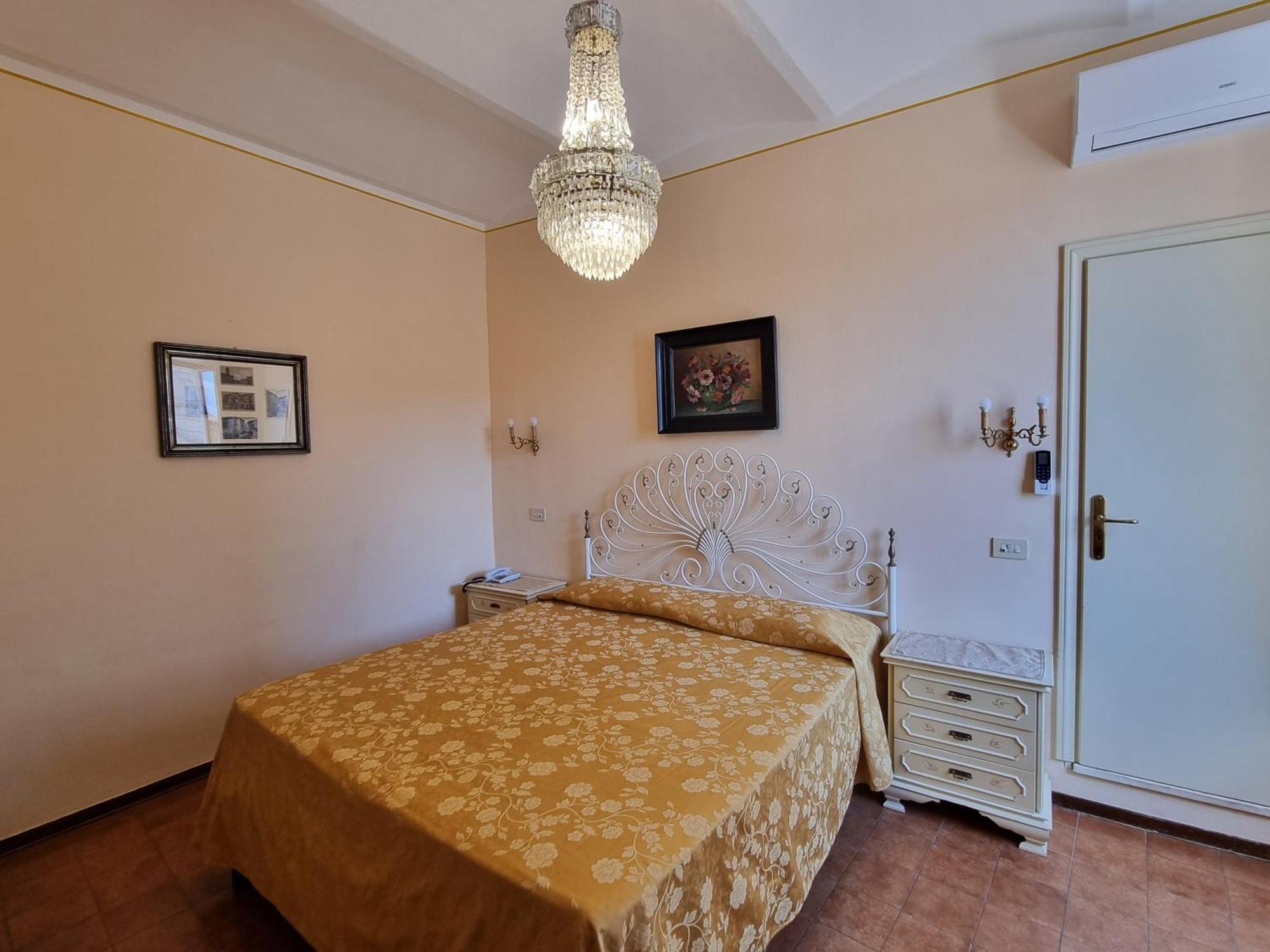 Albergo Il Marzocco - Hotel Dal 1860 Montepulciano Exterior photo