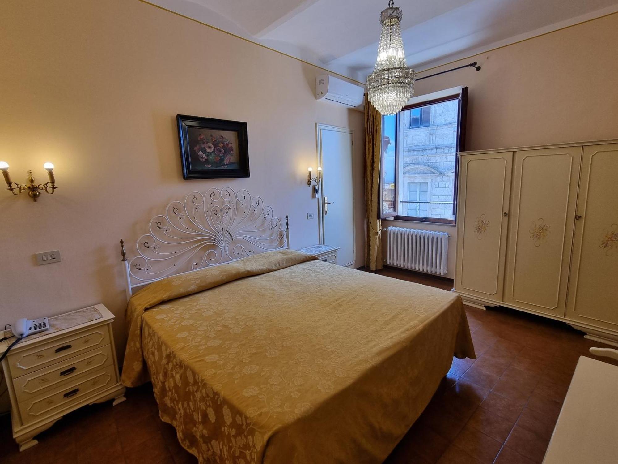 Albergo Il Marzocco - Hotel Dal 1860 Montepulciano Exterior photo