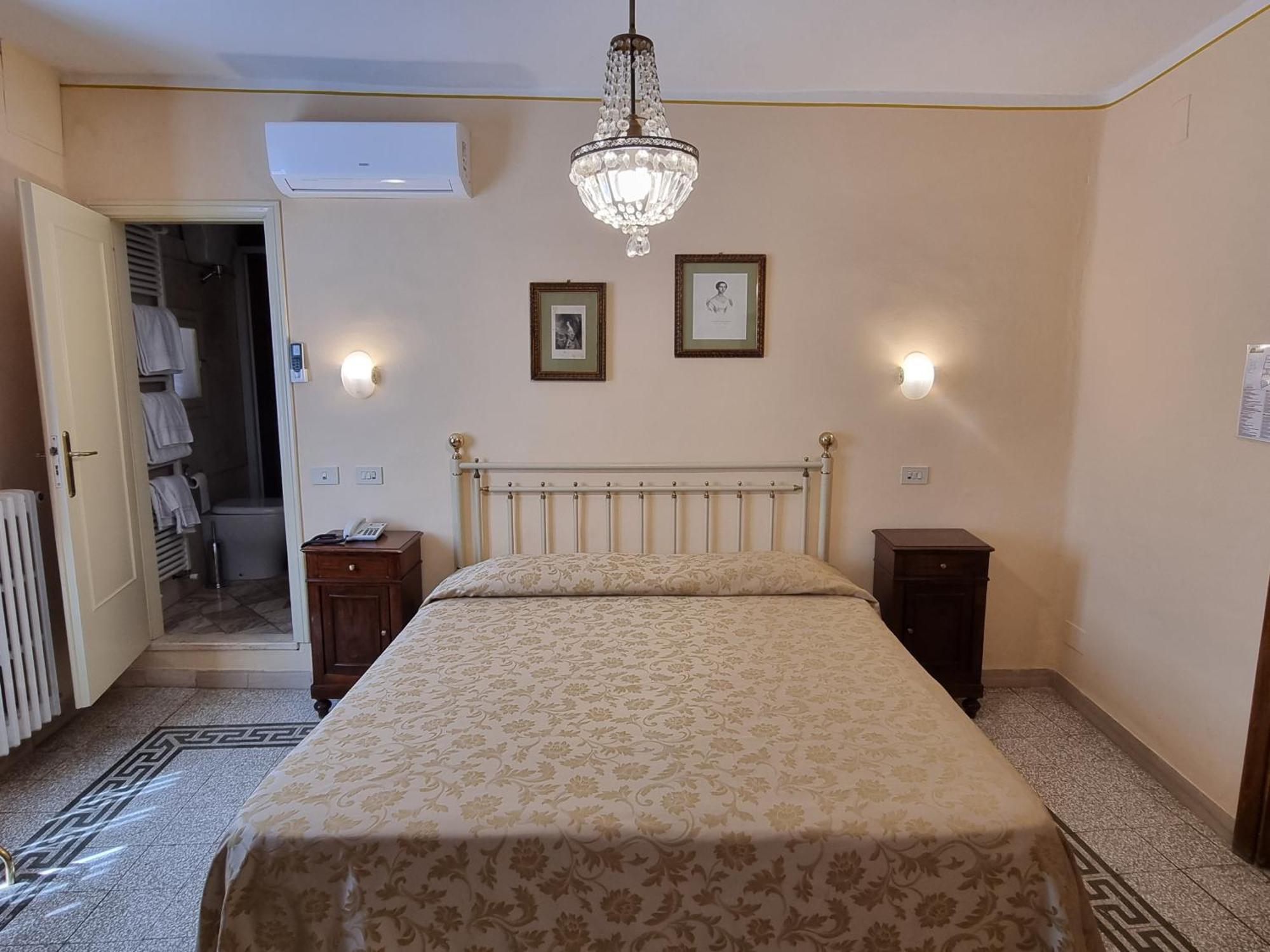 Albergo Il Marzocco - Hotel Dal 1860 Montepulciano Exterior photo