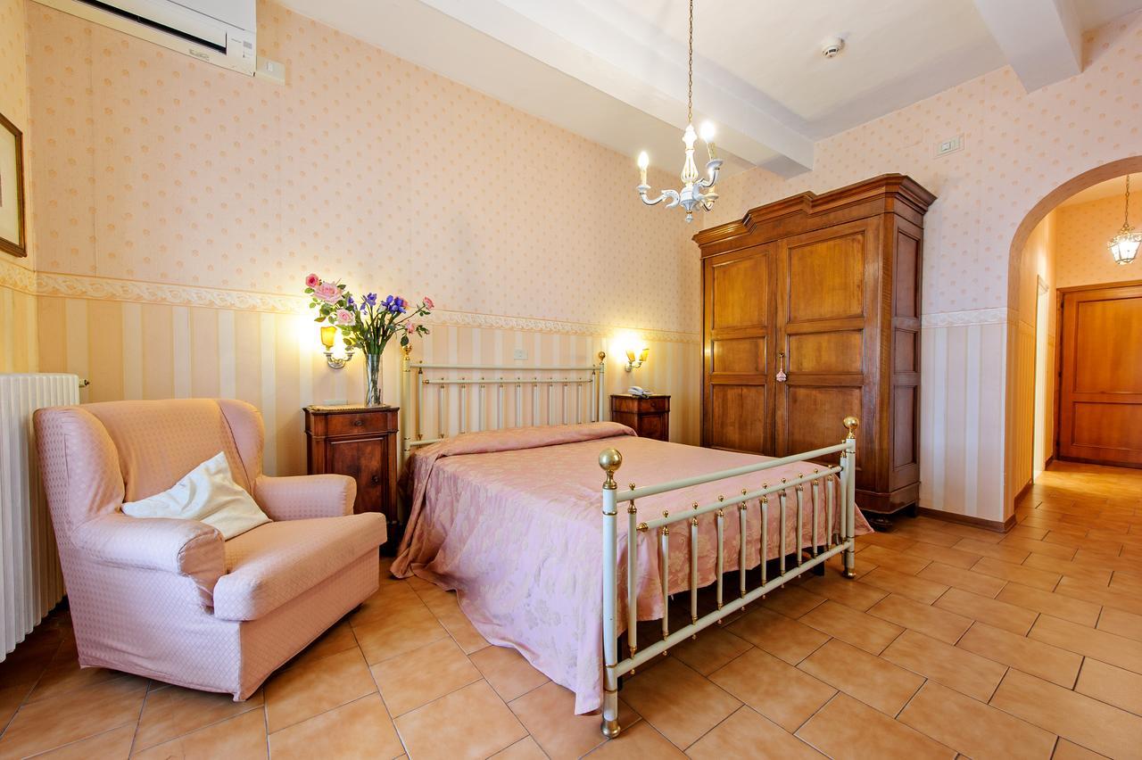 Albergo Il Marzocco - Hotel Dal 1860 Montepulciano Exterior photo