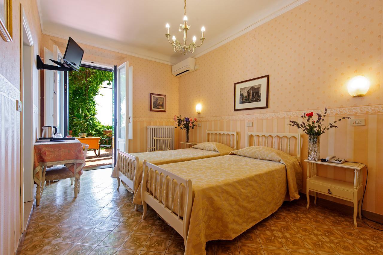 Albergo Il Marzocco - Hotel Dal 1860 Montepulciano Exterior photo